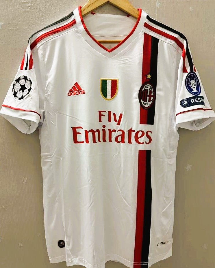 ZLATAN IBRAHIMOVIC 2011-12 (Mil)