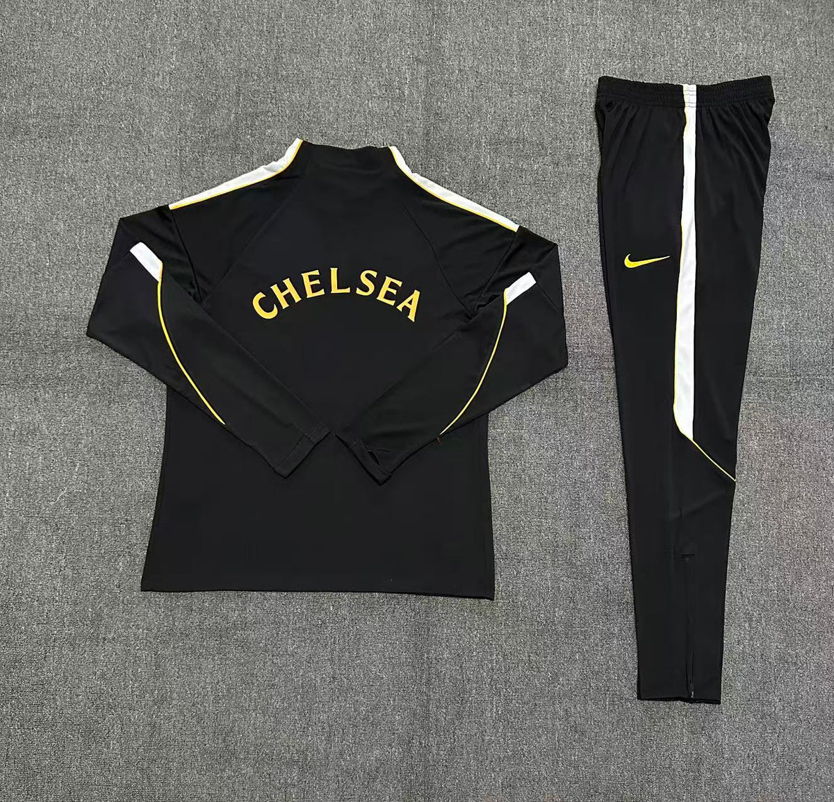 Chelsea 2026/27 Kids' Tracksuit