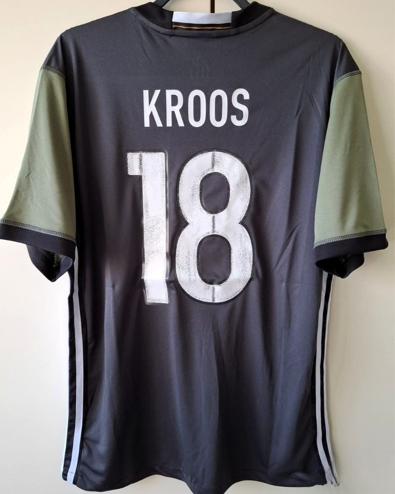TONI KROOS 2016-17 (Ger)