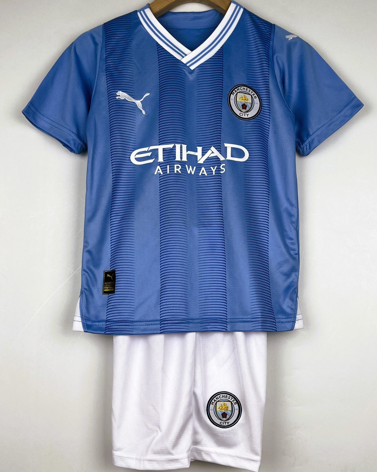 MANCHESTER CITY kit da bambino