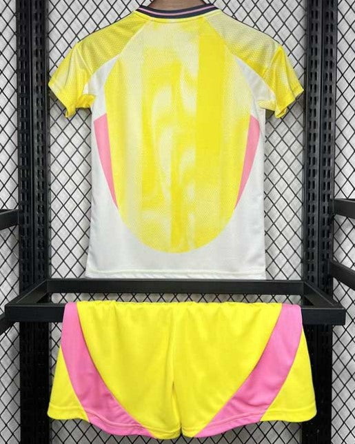 JUVENTUS Kids' kit