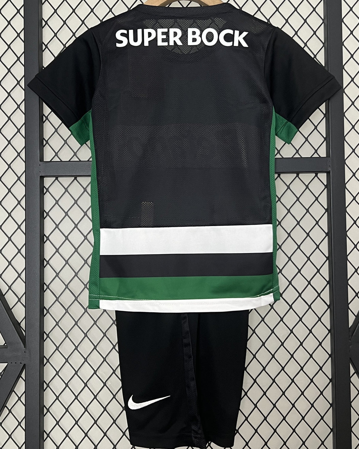 Sporting CP kids' kit