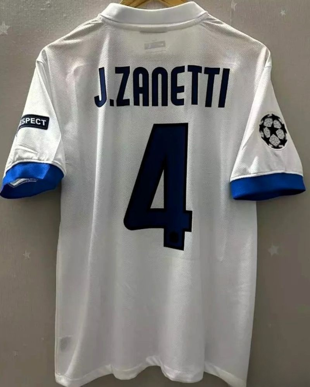 JAVIER ZANETTI 2009-10 (Int)