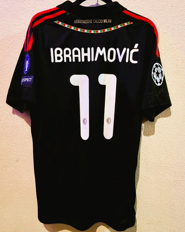 ZLATAN IBRAHIMOVIC 2011-12 (Mil)
