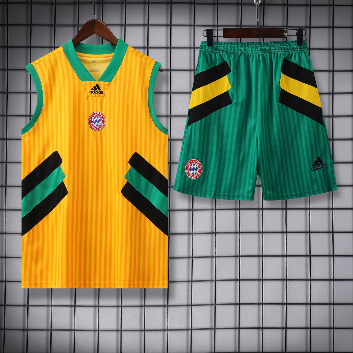 TANK TOP + SHORTS BAYERN MONACO