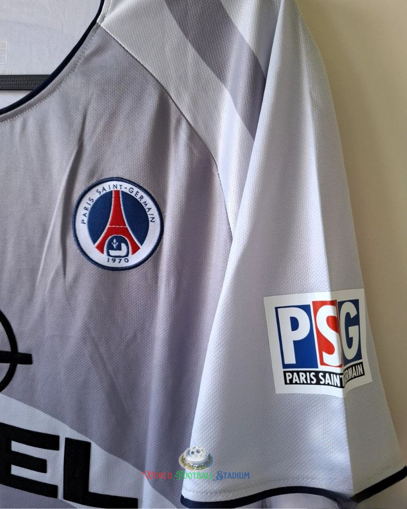 RONALDINHO 2001-02 (PSG)