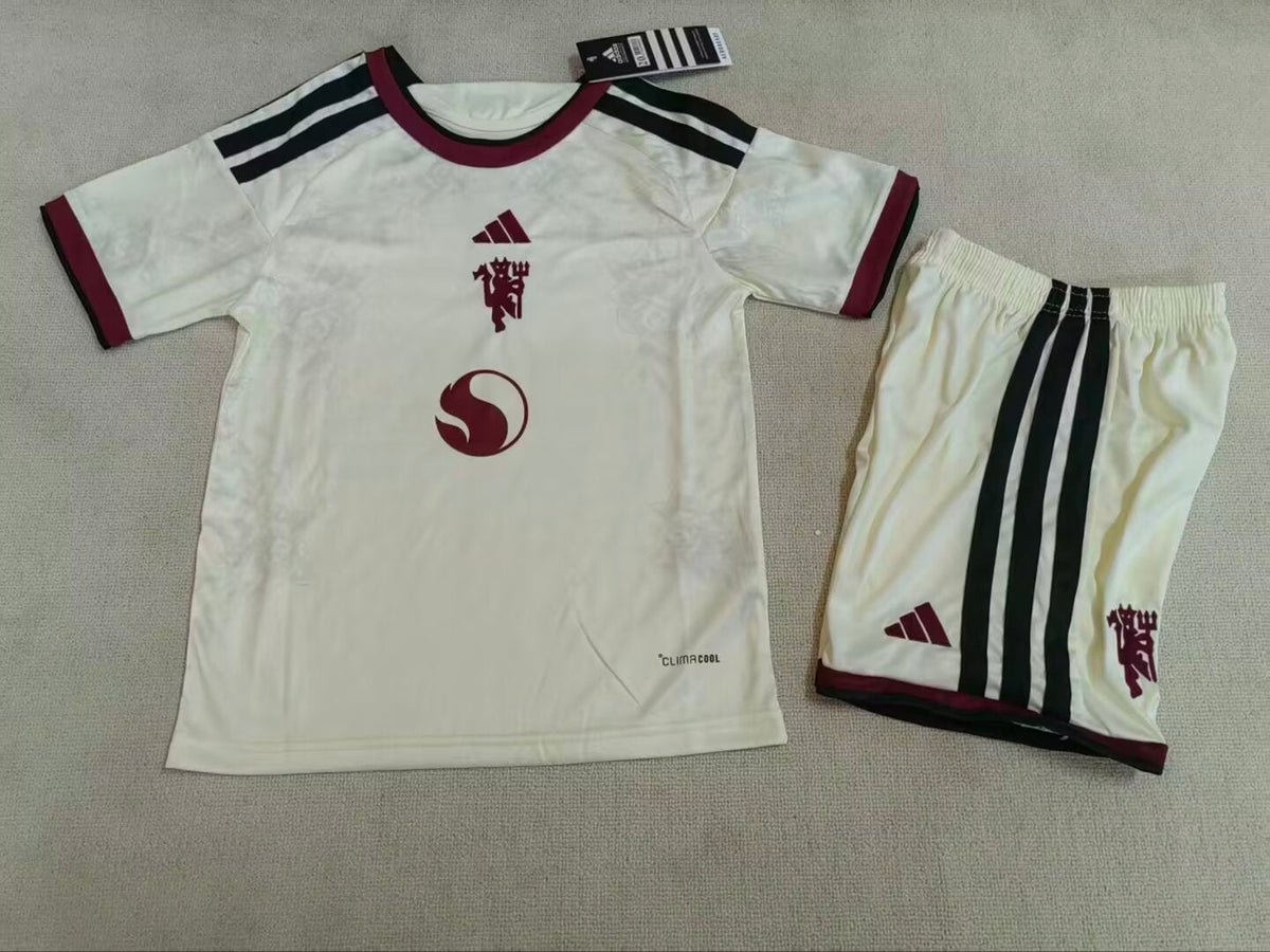 MANCHESTER UNITED KIT ADULT 2026/27 THIRD JERSEY