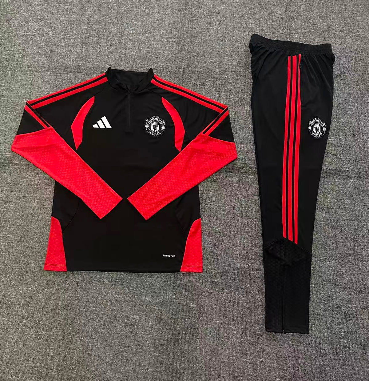 Manchester United 2026/27 Tracksuit Kids