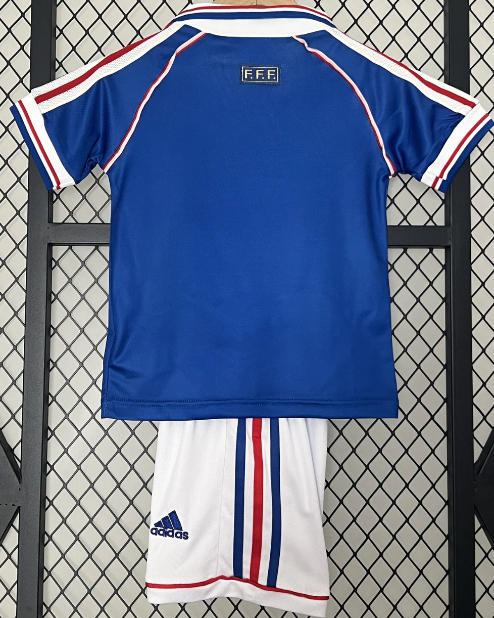 FRANCE Kid Kit