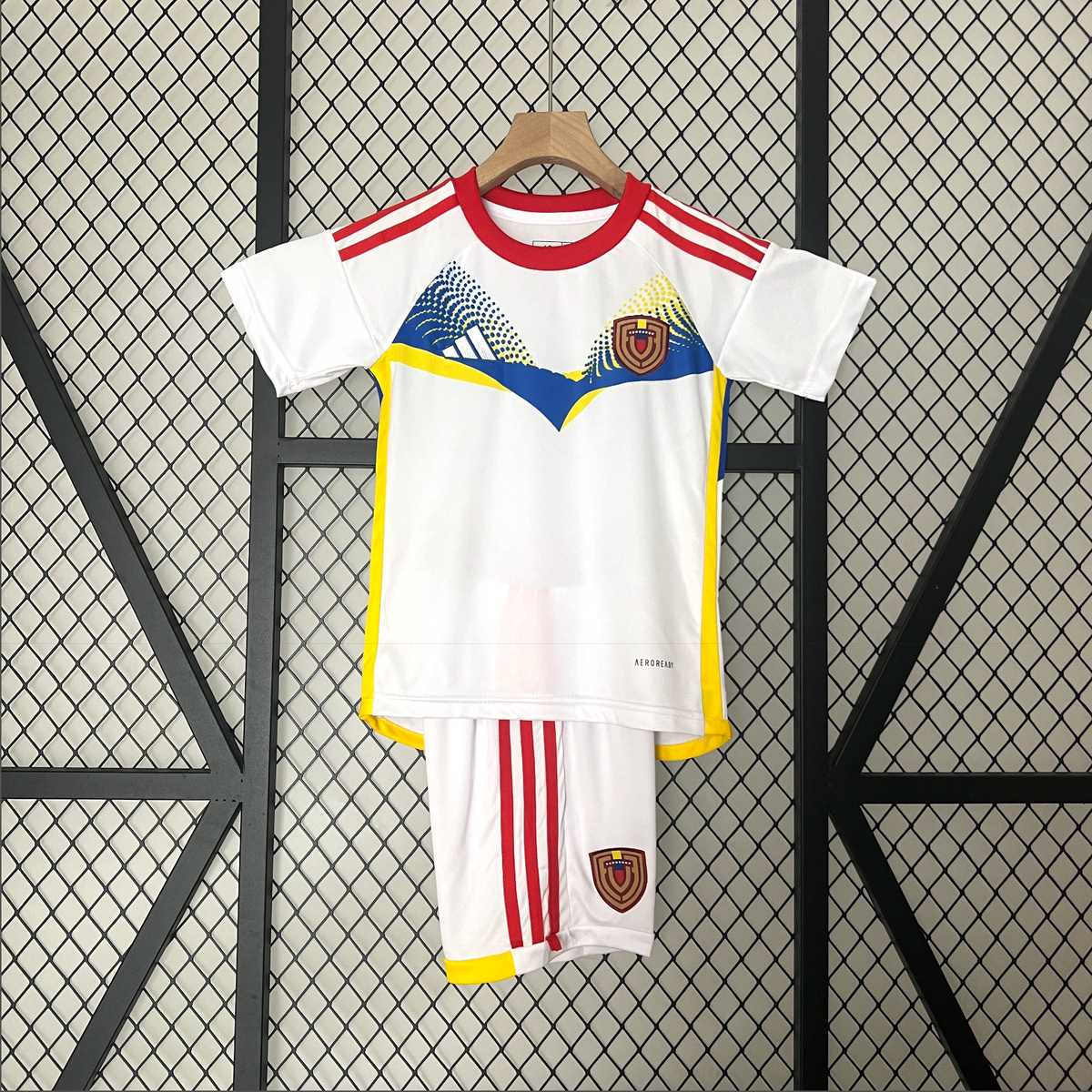 VENEZUELA kid kit
