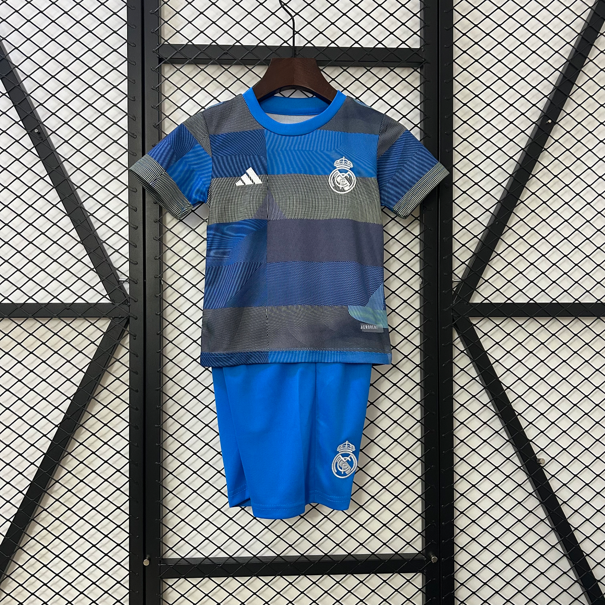 Completo da bambino REAL MADRID