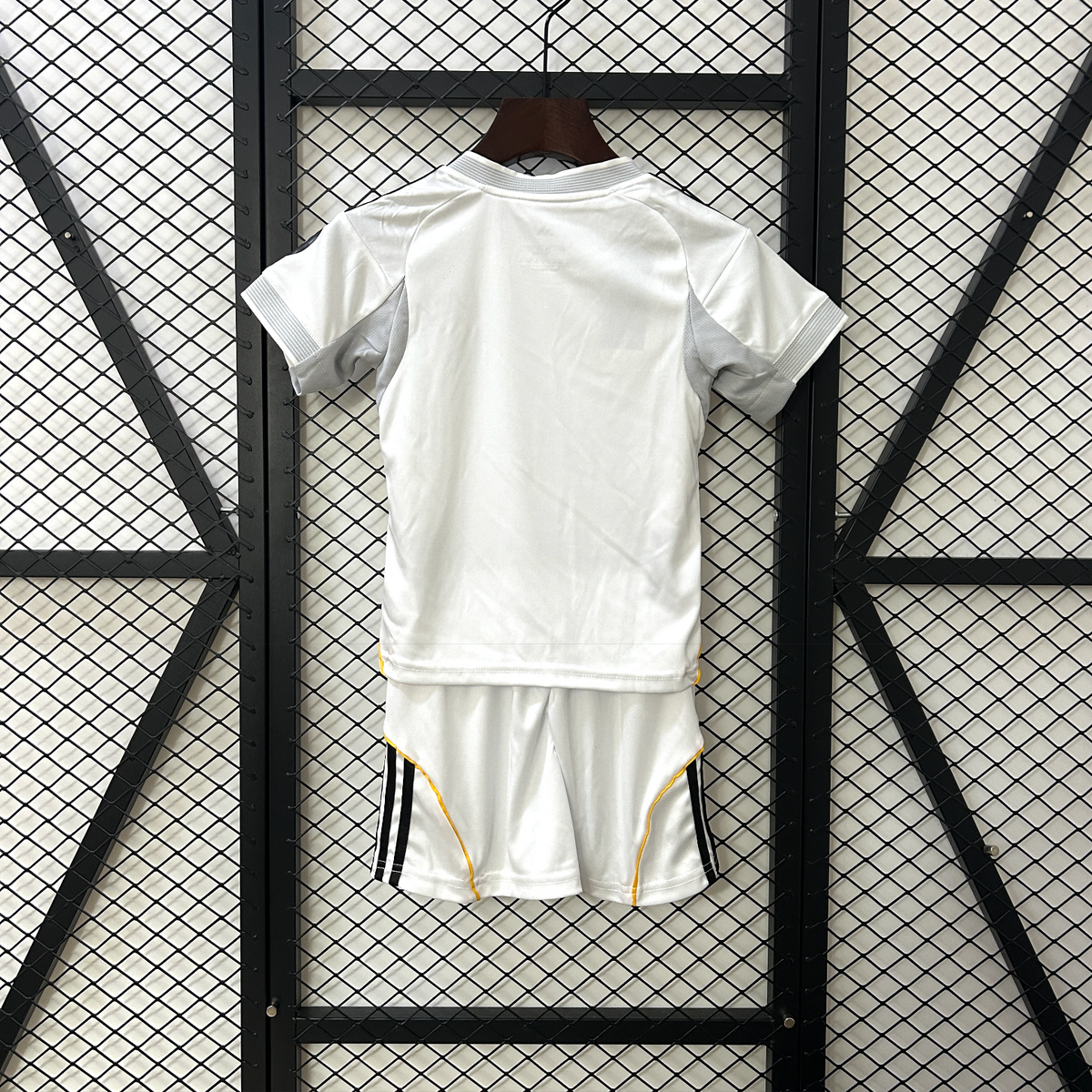 Completo da bambino REAL MADRID