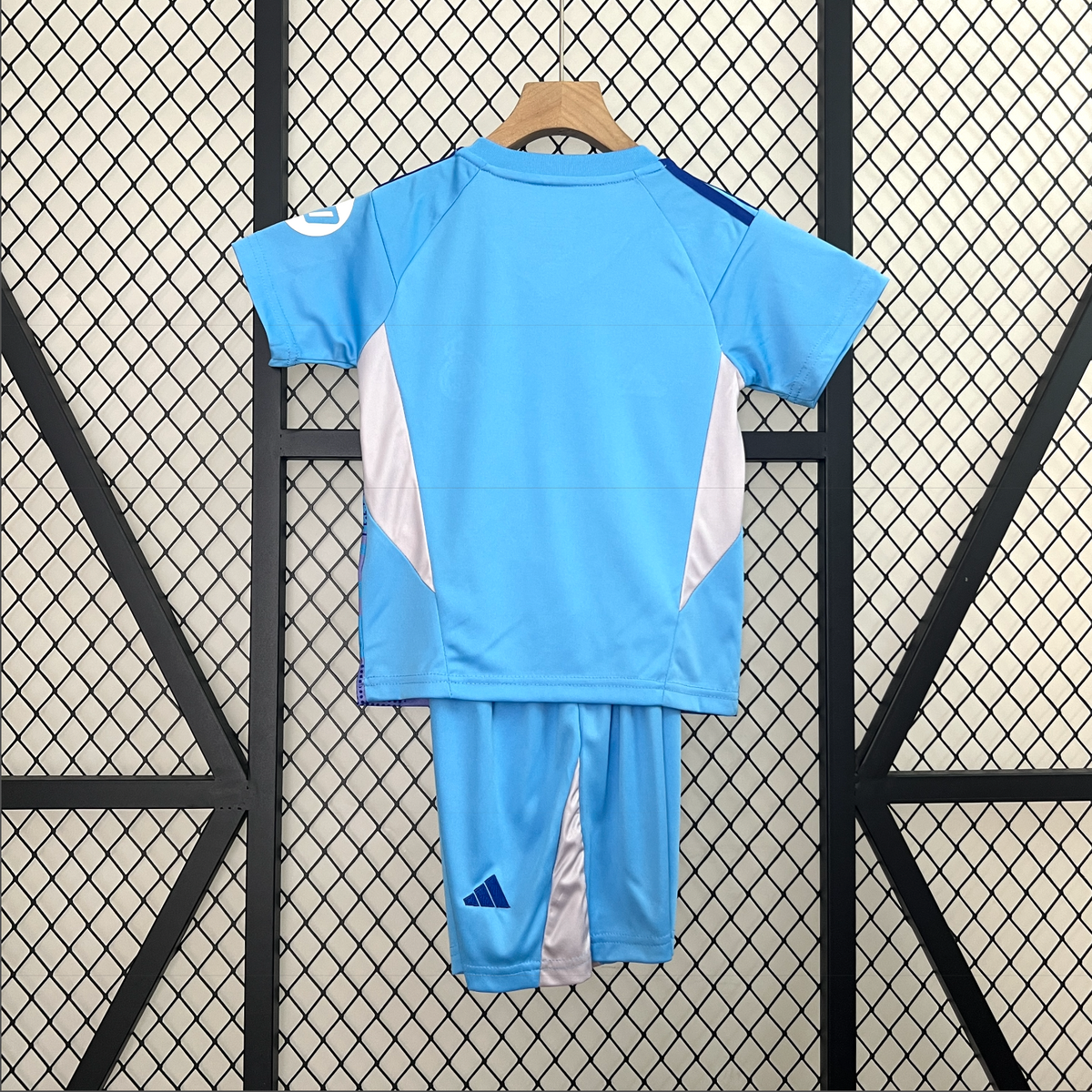 Completo da bambino REAL MADRID