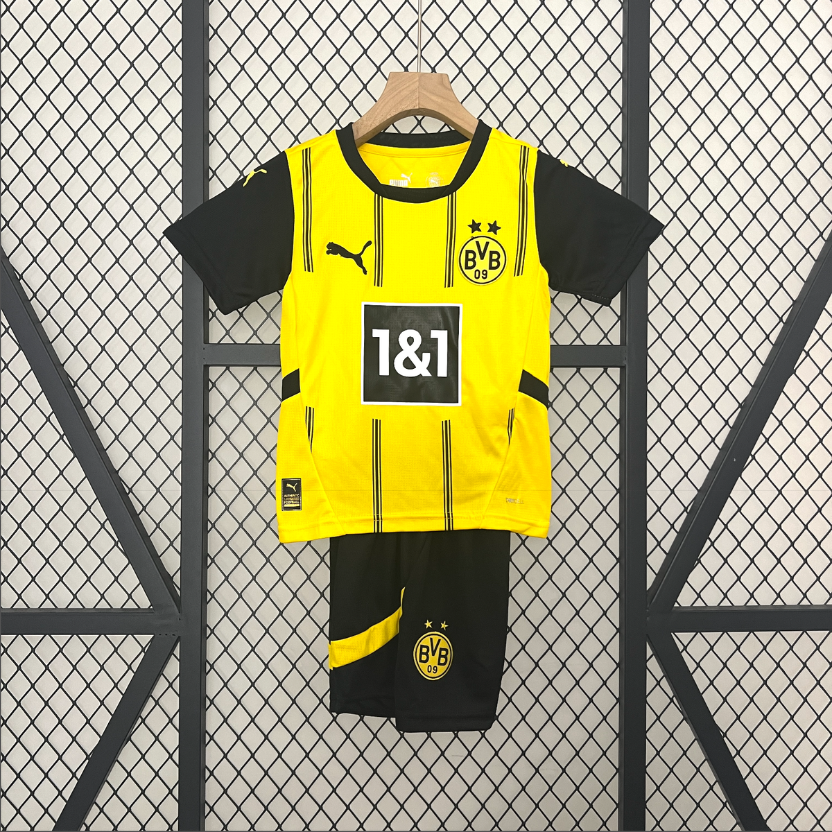 BORUSSIA DORTMUND kids' kit
