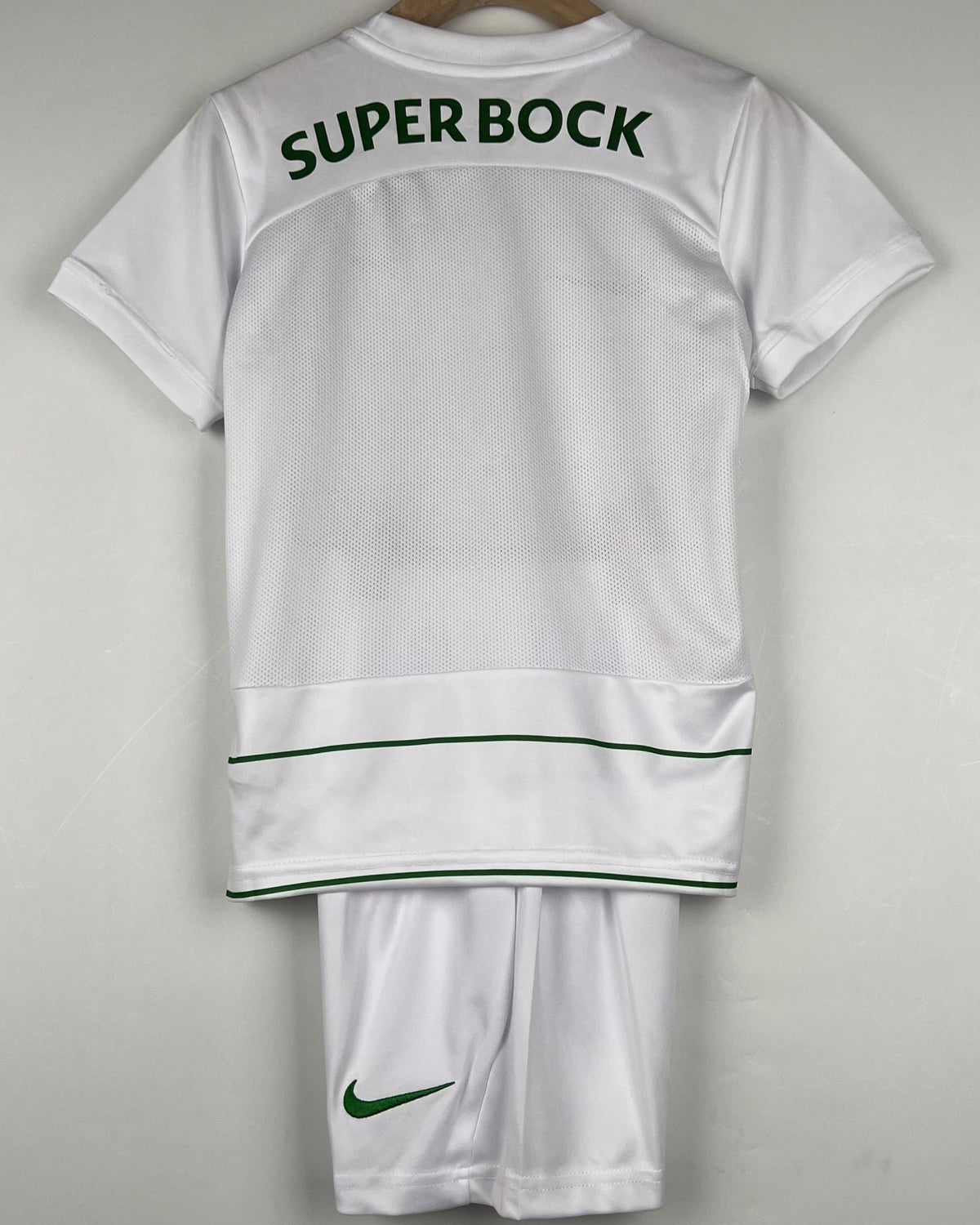 Sporting CP kids' kit