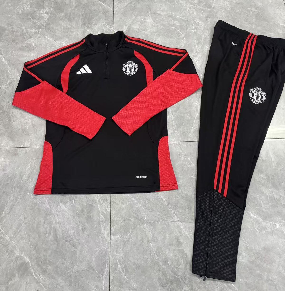 Manchester United 2026/27 Tracksuit