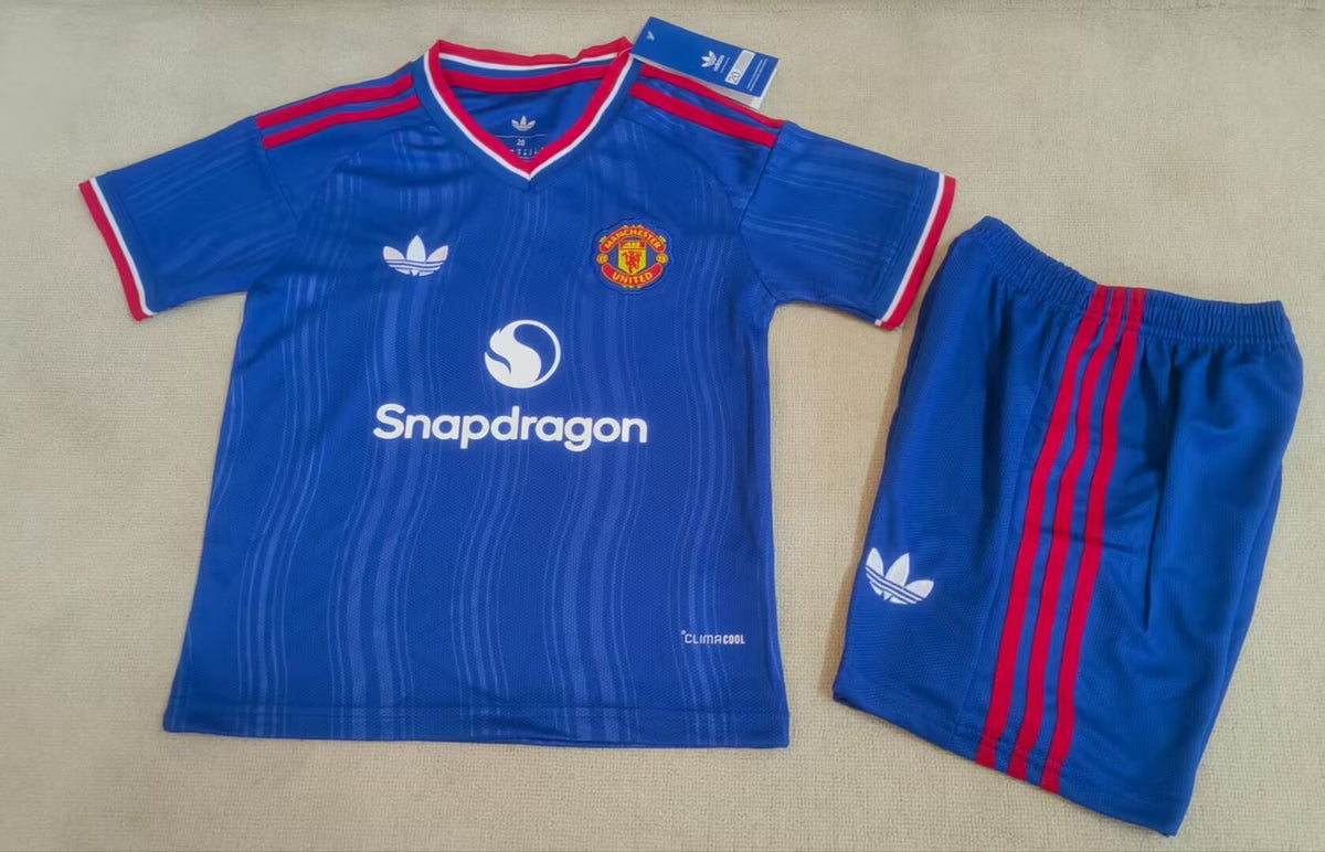 MANCHESTER UNITED KIT KIDS 2026/27 AWAY JERSEY